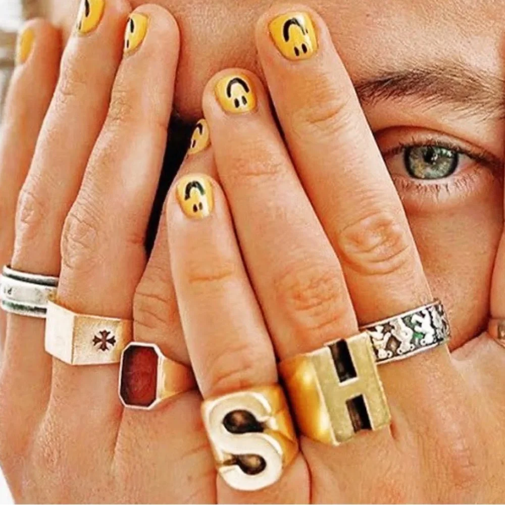 🆕CANVAS: Trendy Gold Tone Rectangular Ring w/ Orange Stone- Men’s size 6.5 to 7